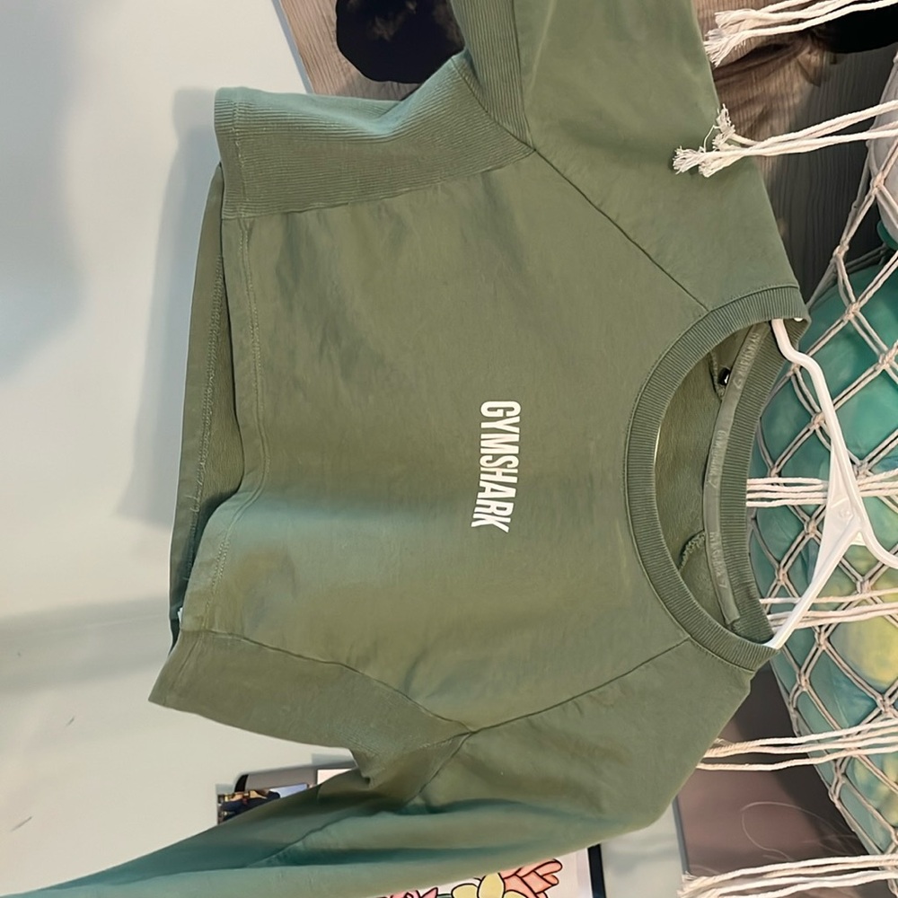 GYMSHARK cropped crewneck
